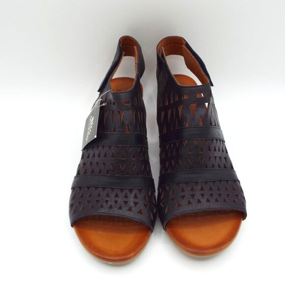 Spring Step Dorotha Black Leather Sandals Size 40 EUR Size 9 US - Picture 3 of 11